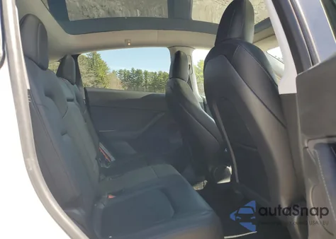 2020 Tesla Model Y из США, поврежденный, VIN 5YJYGDEE1LF047196